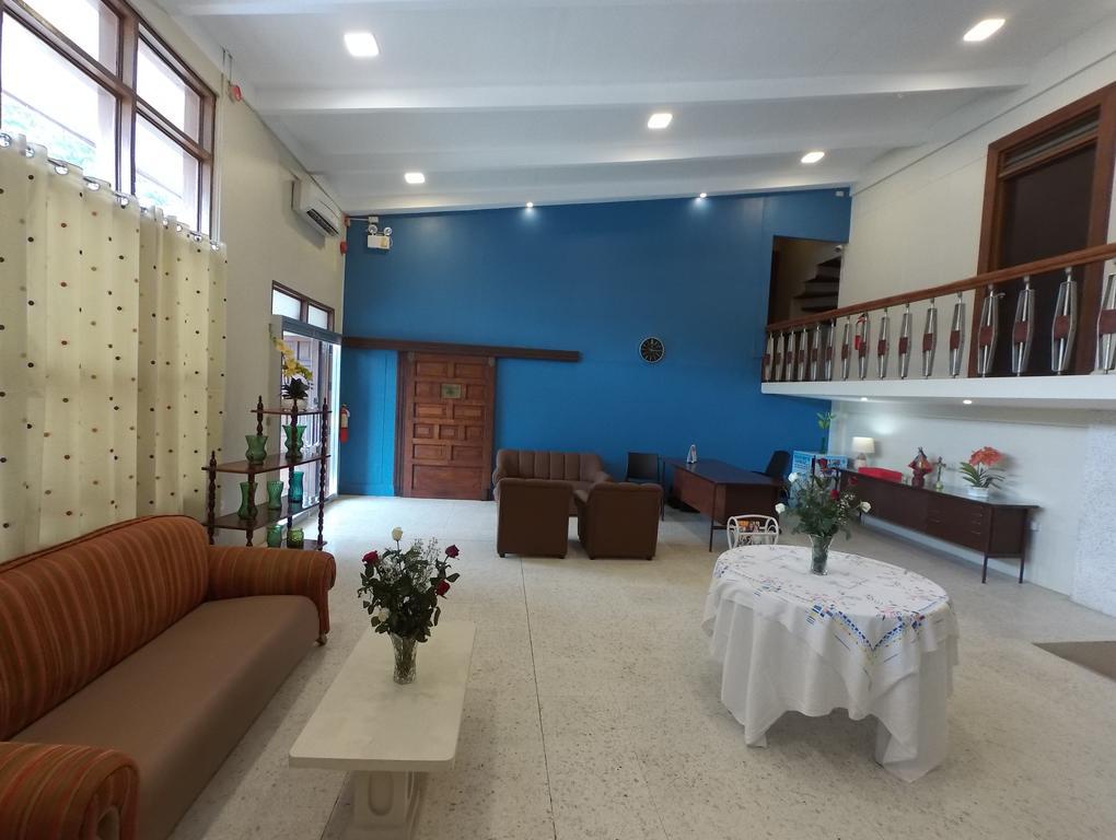 Hotel Residencia Marfel à Tacloban Extérieur photo